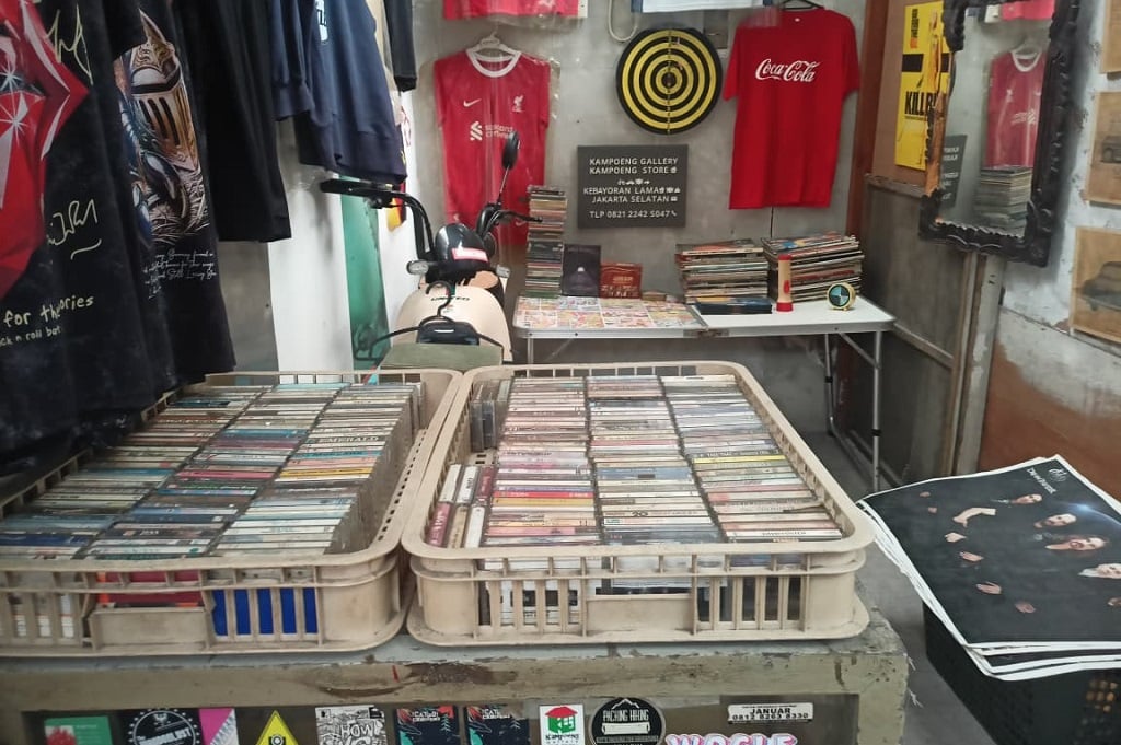 Kisah Surga Barang Antik di Jaksel, Berkembang dengan Dukungan KUR BRI