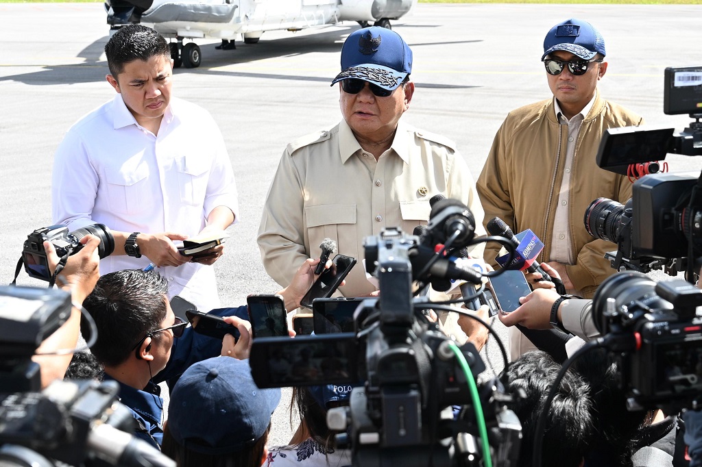 Prabowo Prioritaskan Bantuan ke Wilayah Terisolasi: Insya Allah Bisa Kita Tembus