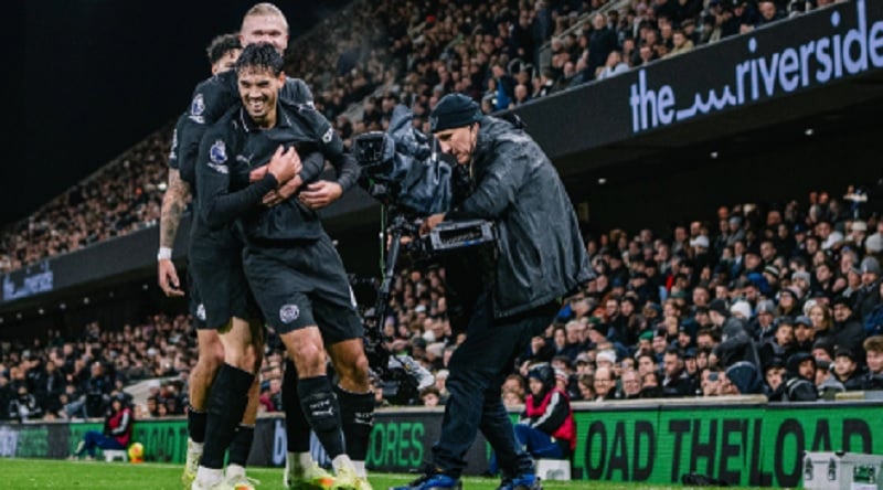 Hasil Lengkap Liga Inggris Semalam: Man City Menangi Drama 9 Gol Vs Fulham, Haaland Bikin Rekor!