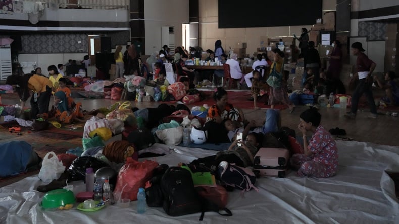 Warga Terdampak Bencana di Tapteng Bersyukur Jaringan Komunikasi Pulih, Lancar Bertukar Kabar