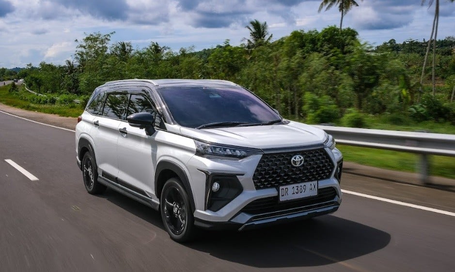 12 Mobil Terlaris November 2025, Penjualan  Wholesale Tembus 74.252 unit!