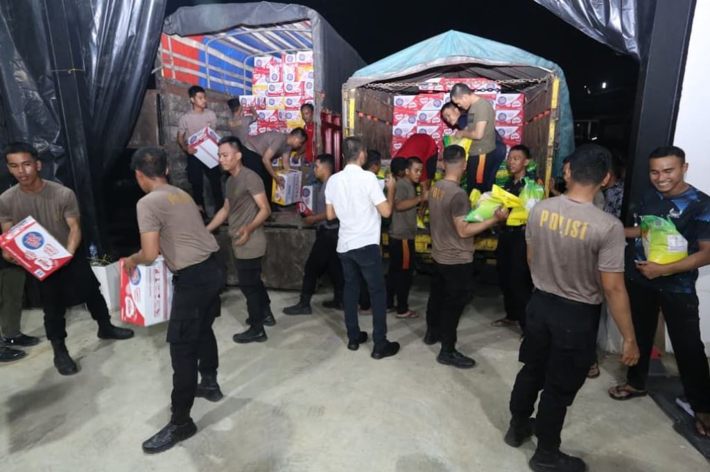 Polda Sumut Kirim 5 Truk Bantuan Kemanusiaan untuk Korban Bencana di Tapteng-Sibolga