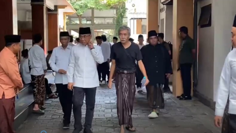 Polemik PBNU, Pertemuan Kiai Sepuh dengan Gus Yahya dan Rais Aam Digelar Tertutup di Jombang