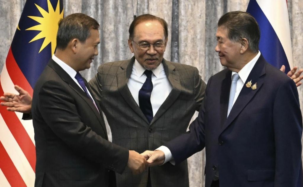 Thailand-Kamboja Perang Lagi, PM Malaysia Anwar Ibrahim Desak 2 Negara Tahan Diri