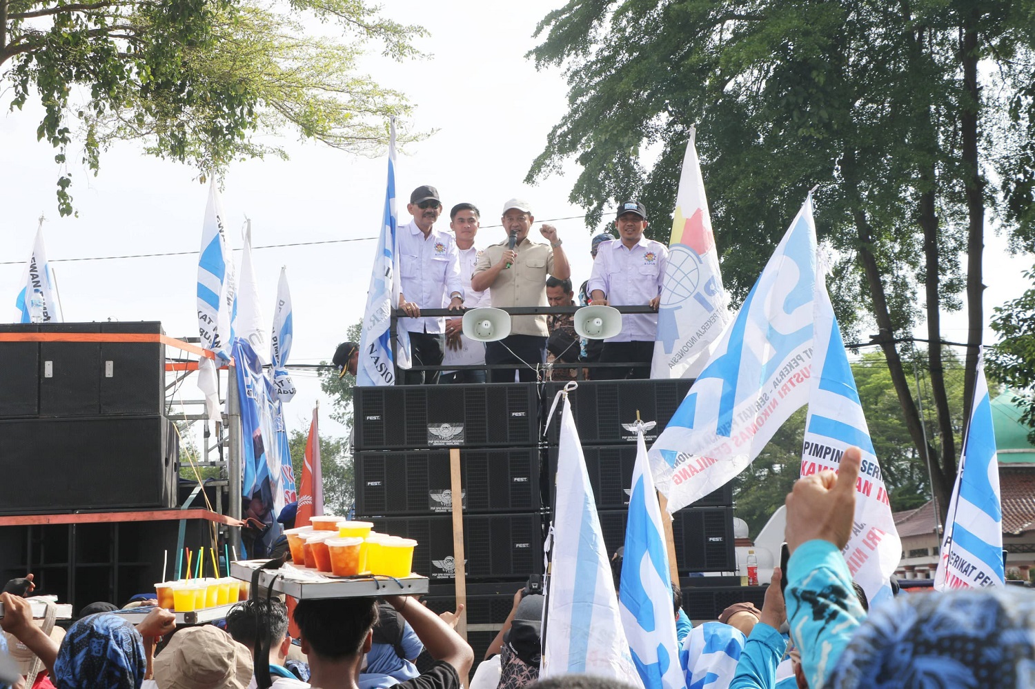 Buruh Tuntut Kenaikan Upah 12 Persen, Bupati Serang Kirim Surat ke Presiden