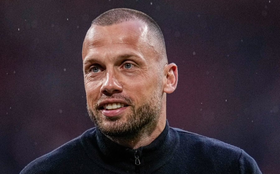 John Heitinga Bikin Gempar! Tolak PSSI tapi Diam-Diam Masih Buka Peluang Latih Timnas Indonesia