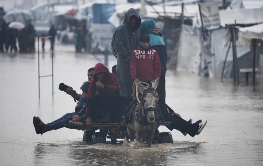 Gaza Diterjang Badai Byron, 14 Orang Tewas