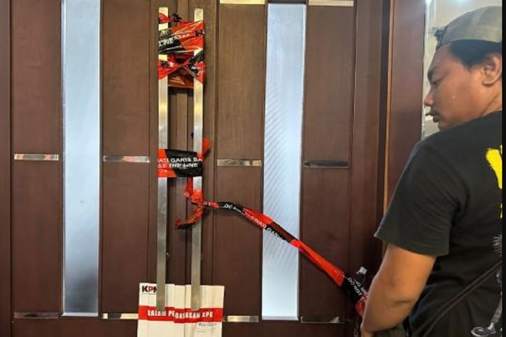 KPK Segel Ruang Kerja Bupati Bekasi dan Sita Dokumen, Kasus Apa?