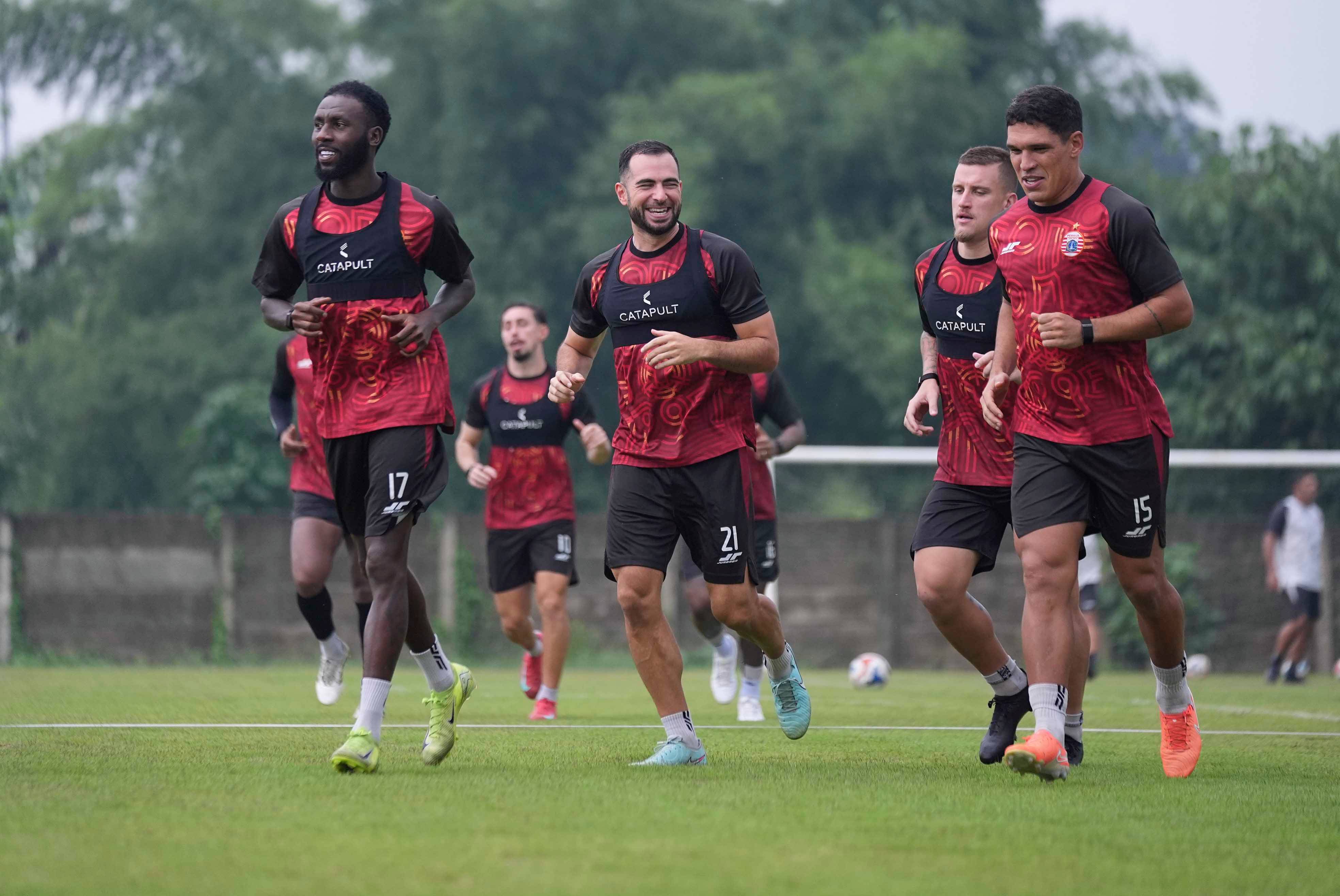 Lupakan Klasemen, Persija Enggan Remehkan Semen Padang