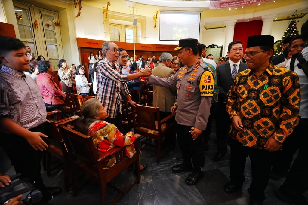 Kapolri Tinjau 2 Gereja di Jakarta, Pastikan Pengamanan dan Pelayanan Misa Malam Natal