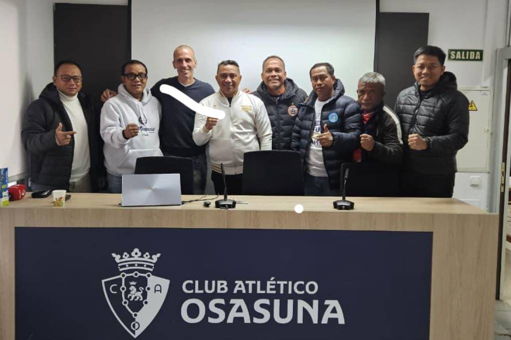 Akademi Osasuna Didatangi 18 Direktur Klub Indonesia, Firman Utina Pulang Bawa Ilmu Emas