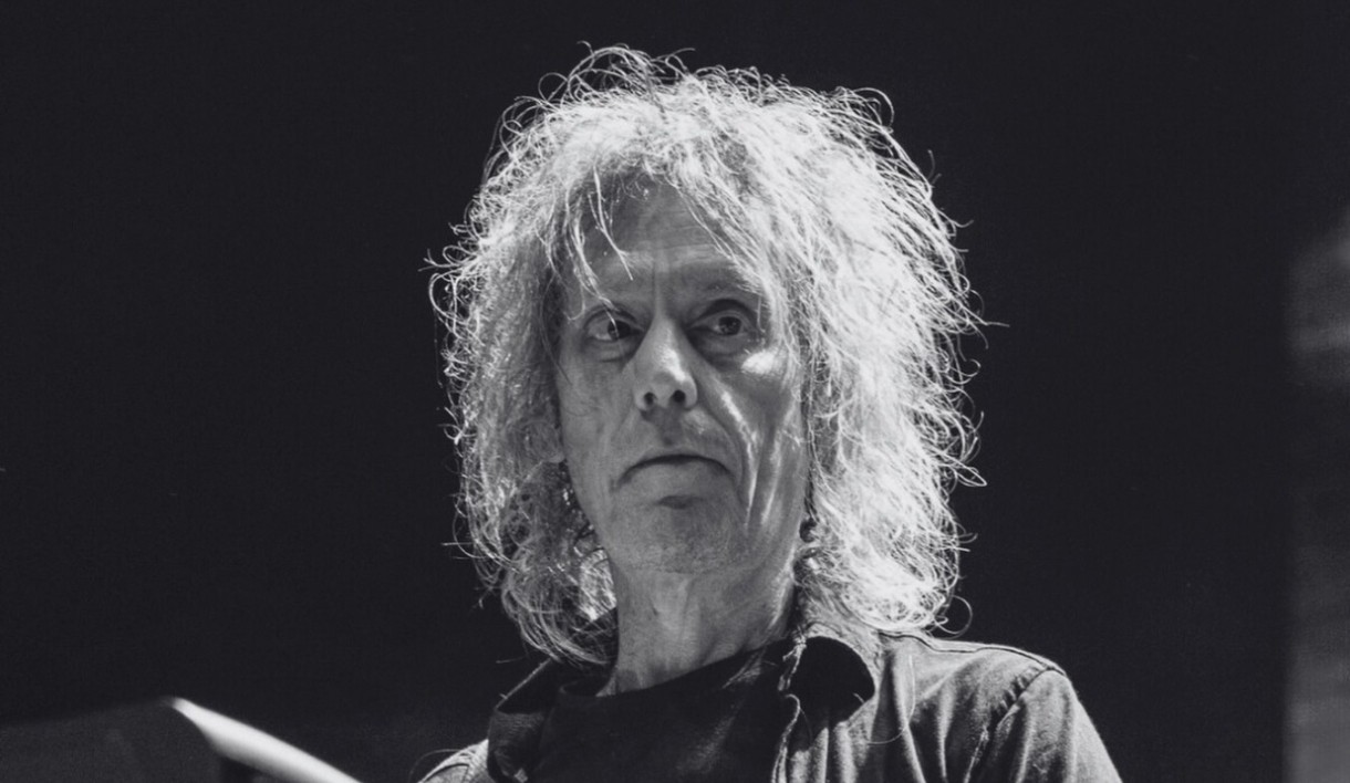 Gitaris dan Pemain Keyboard The Cure Perry Bamonte Meninggal Dunia