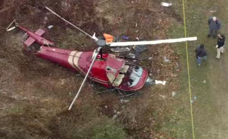 Ngeri! 2 Helikopter Tabrakan di Udara, 1 Pilot Tewas