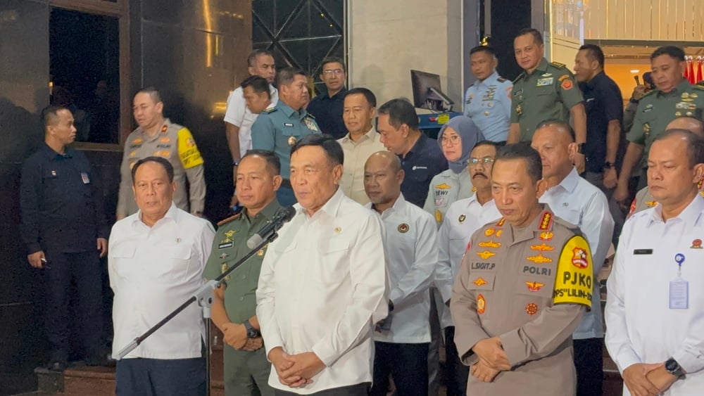 Pantau Pergantian Tahun, Menko Polkam, Panglima TNI hingga Kapolri Pastikan Situasi Kondusif