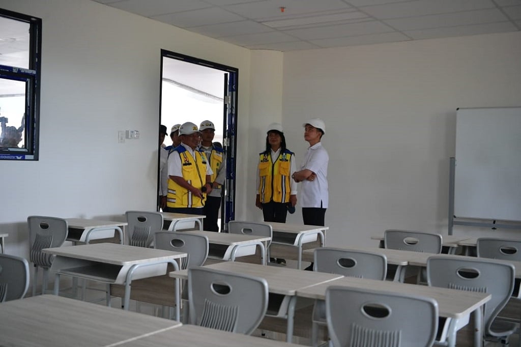 Gibran Cek Gedung Sekolah di IKN, Pastikan Dirancang Modern untuk Belajar Mengajar