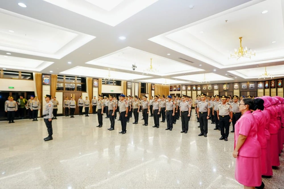 Polri Gelar Upacara Kenaikan Pangkat Serentak, 42 Pati dan Ribuan Personel Dapat Promosi