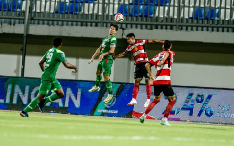 Drama Kartu Merah! Main 10 vs 10, Persebaya Taklukkan Madura United di Super League