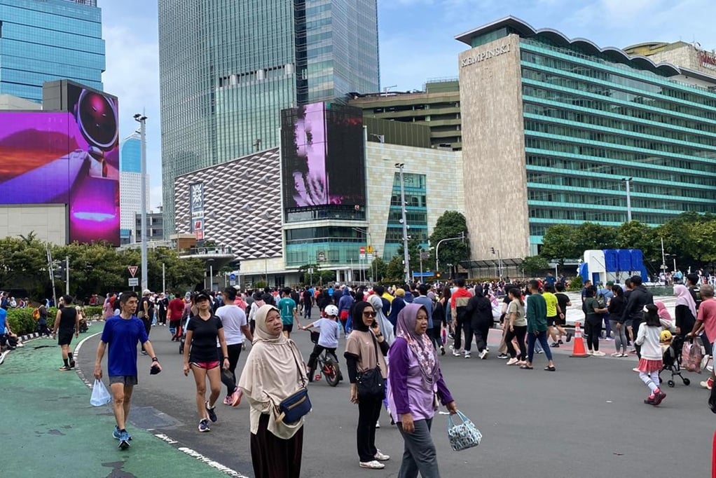 Suasana CFD Jakarta Perdana 2026, Warga Padati Sudirman-Thamrin