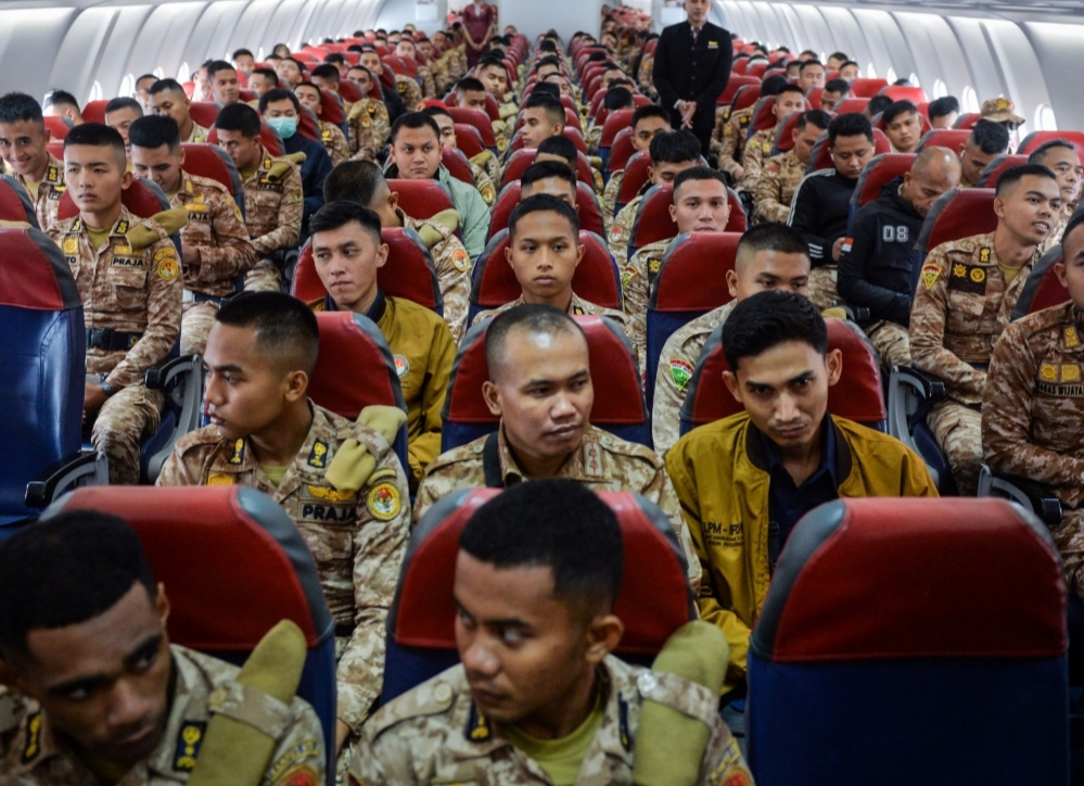 1.138 Praja IPDN Dikerahkan ke Aceh Tamiang Bantu Bersihkan Kantor Terdampak Banjir