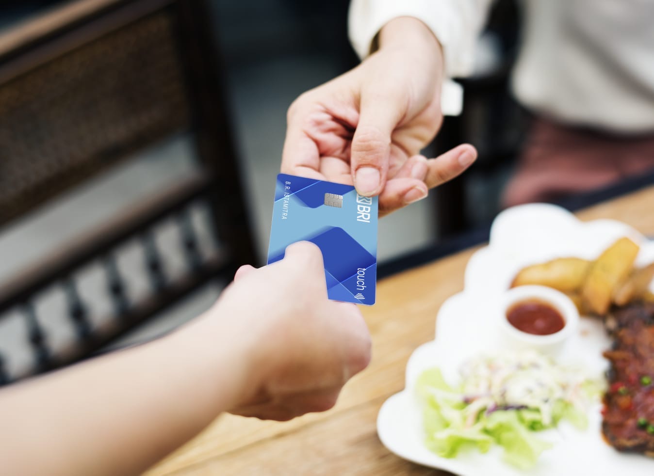 Tips Aman Bertransaksi dengan Kartu Kredit BRI, Waspada Modus Penipuan!