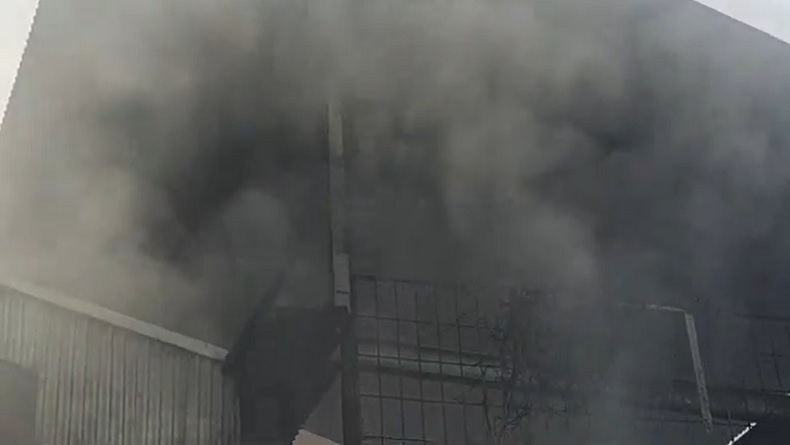 Pabrik Styrofoam di Curug Tangerang Terbakar Hebat, Kerugian Miliaran Rupiah