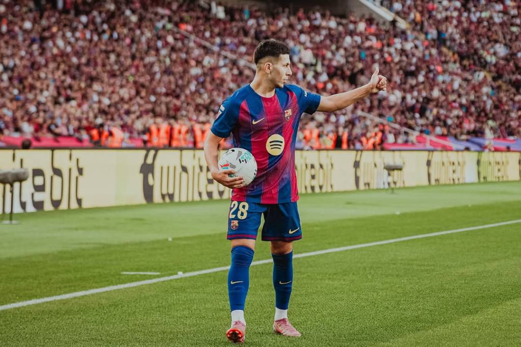 Liverpool Siapkan Rp981 Miliar untuk Rekrut Calon Penerus Mohamed Salah dari Barcelona