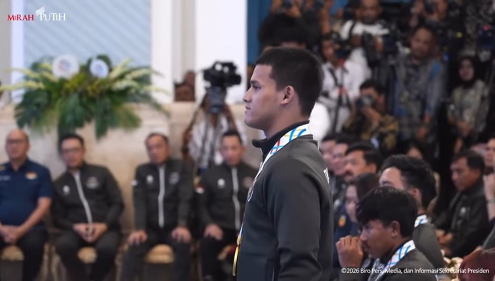 Lifter Rizky Juniansyah Pecahkan Rekor Dunia, Prabowo Beri Penghormatan Khusus di Istana