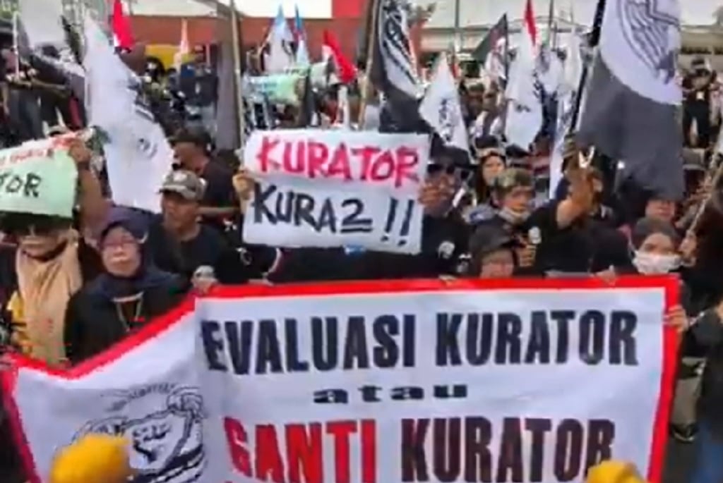 Ratusan Eks Karyawan Sritex Demo di PN Semarang Tuntut Pesangon dan THR