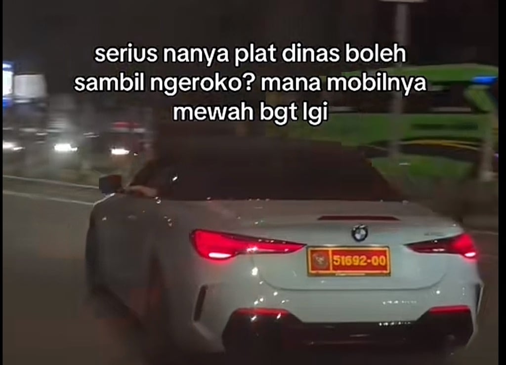 Viral Mobil BMW Pakai Pelat Dinas, Kemhan: Palsu!
