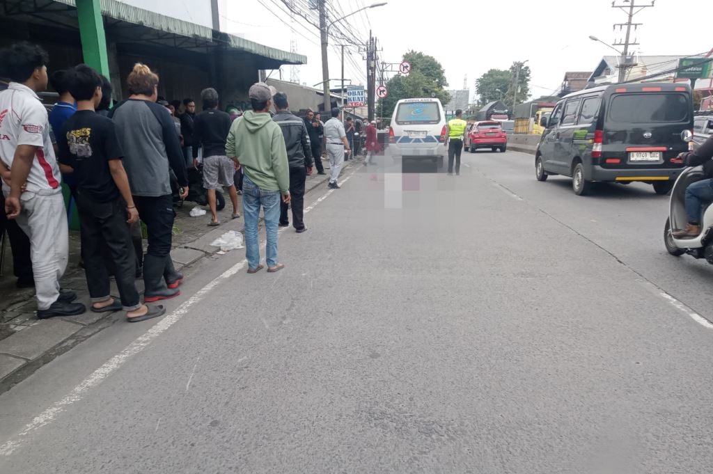 Kecelakaan di Ungaran Semarang, Ibu Tewas Jatuh dari Motor saat Dibonceng Anak