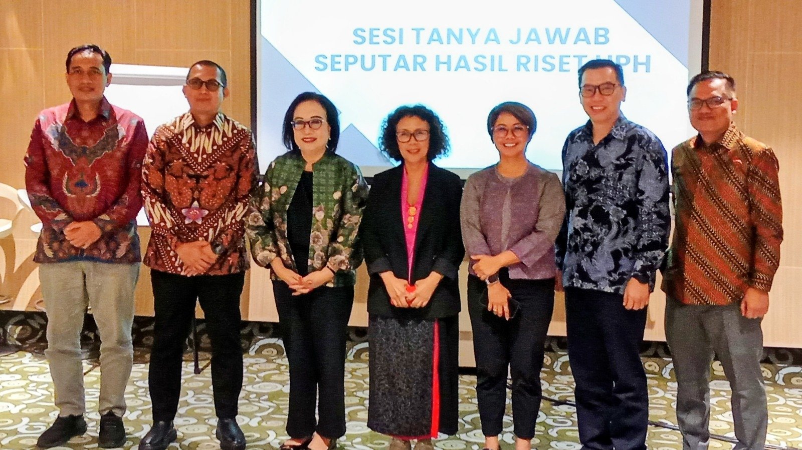 Avisi dan UPH Ungkap Ada 49,5 Juta Penonton Film Bajakan di Indonesia