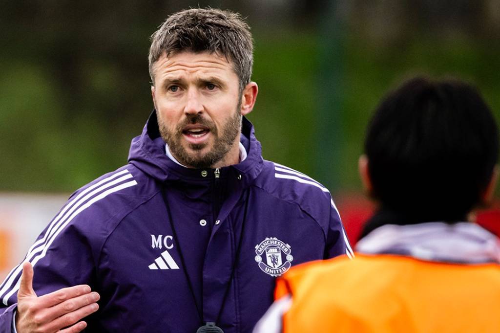 Jelang Derbi MU vs Man City, Carrick Bicara Magis Setan Merah di Old Trafford