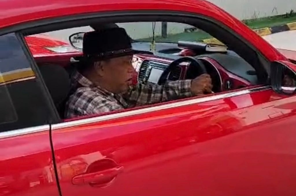 Viral Eggi Sudjana Nyetir Mobil Mewah di Malaysia, Ini Penjelasan Pengacara