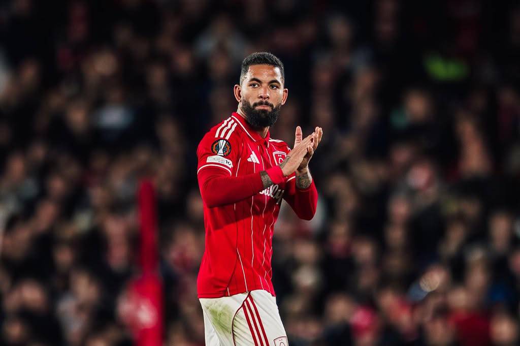 Terbuang di Nottingham Forest, Douglas Luiz Masuk Radar Chelsea