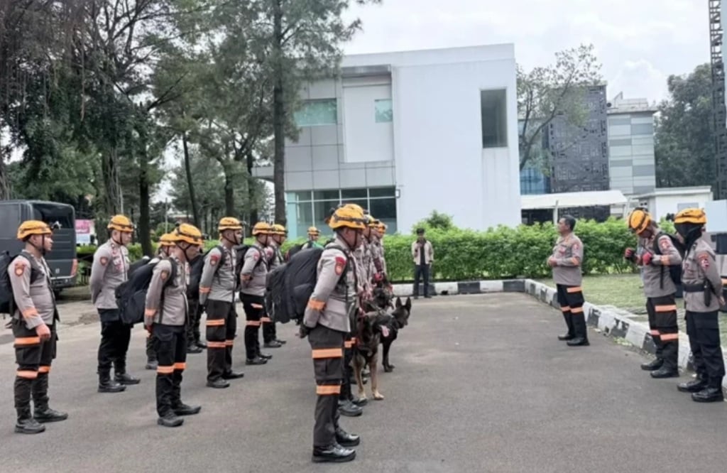 Polda Jabar Kerahkan Anjing K-9 untuk Percepat Cari Korban Longsor Cisarua Bandung Barat