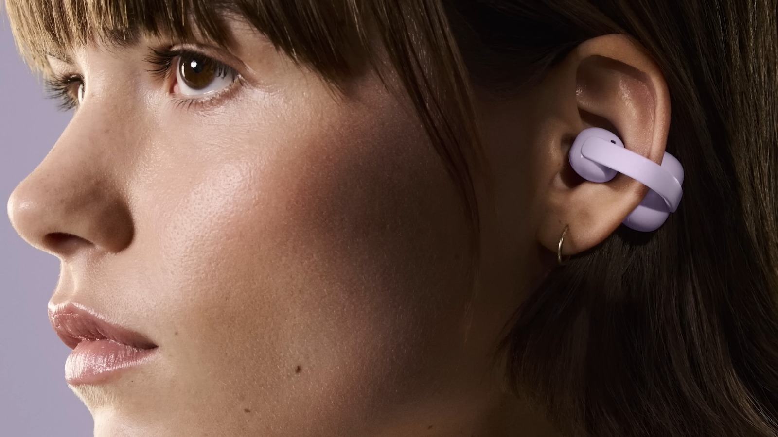 Tren Open Ear Earphone Makin Diminati Kaum Urban, Alasannya Mengejutkan!