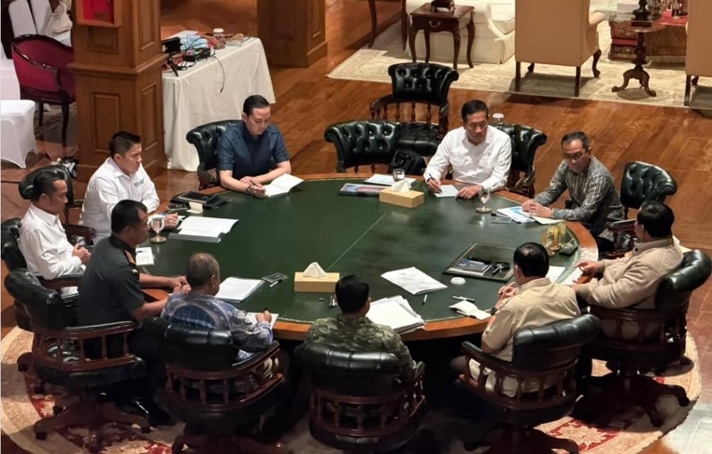 Prabowo Kumpulkan Menteri di Hambalang, Bahas Progres Kerja Sama Pendidikan RI–Inggris