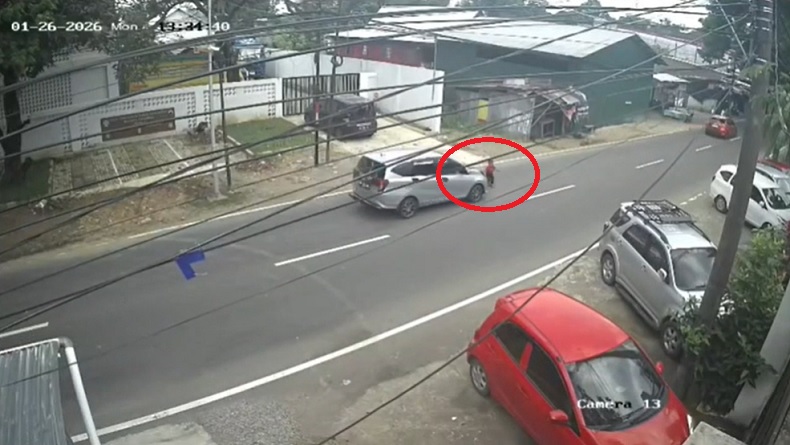Korban Tabrak Lari, Bocah 6 Tahun Terpental Dihantam Mobil di Makassar Terekam CCTV