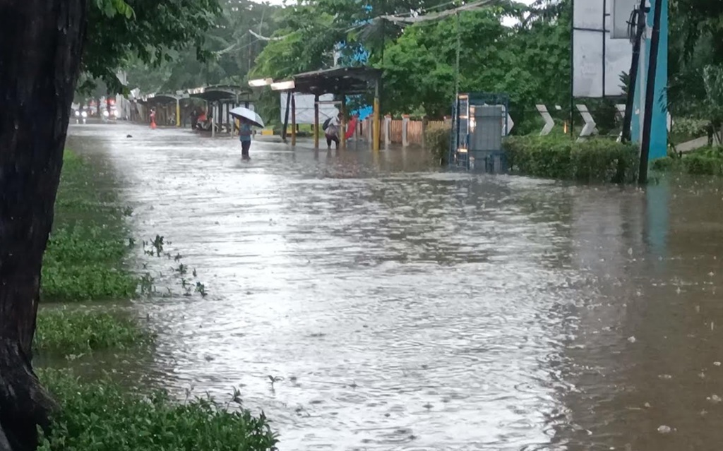Banjir Jabodetabek: Jalan Letjen Suprapto Jakpus Terendam Setinggi 40 Cm