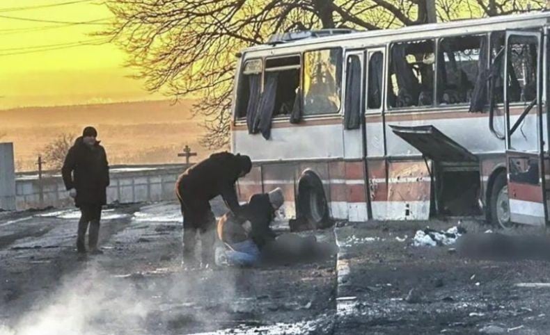 Drone Kamikaze Rusia Hantam Bus Pekerja Tambang Ukraina, 15 Orang Tewas