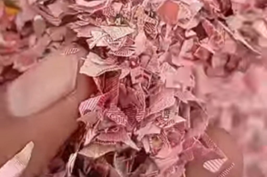 Viral Cacahan Uang Rp100.000 Ditemukan di TPS Liar, Pemkab Bekasi: Duit Asli