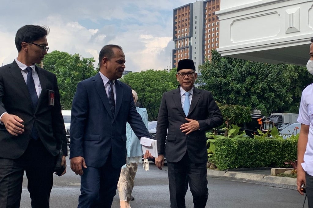 Adies Kadir Tiba di Istana jelang Ucap Sumpah Hakim MK di Depan Prabowo