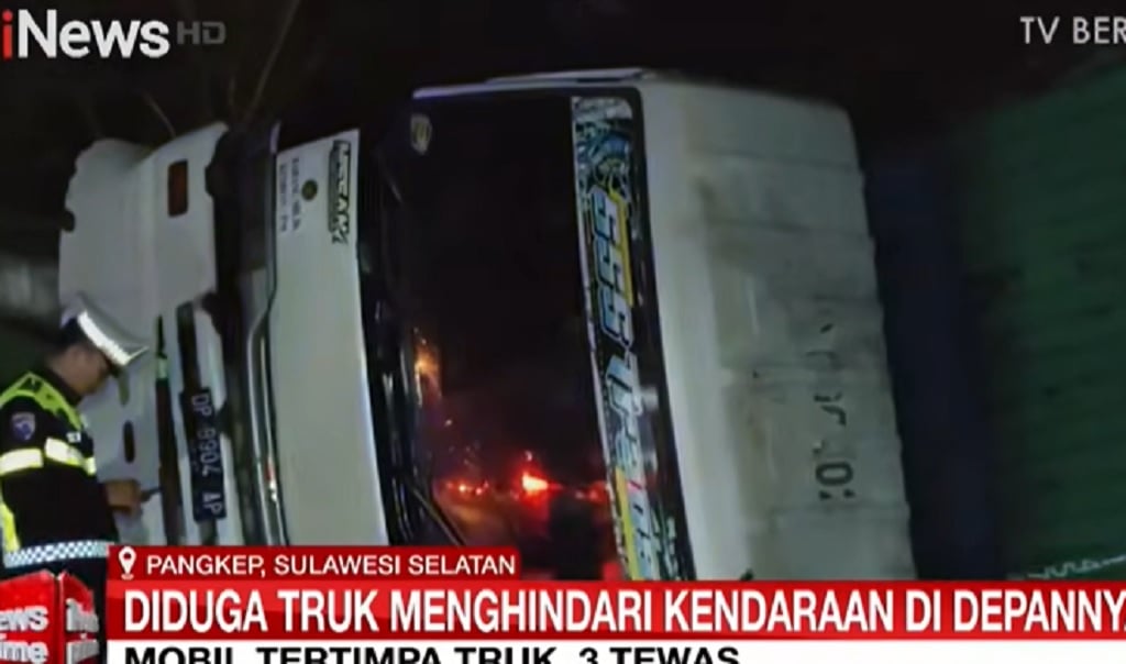 Kecelakaan Maut Brio Tertimpa Truk Kontainer di Pangkep, Ayah dan 2 Anak Tewas