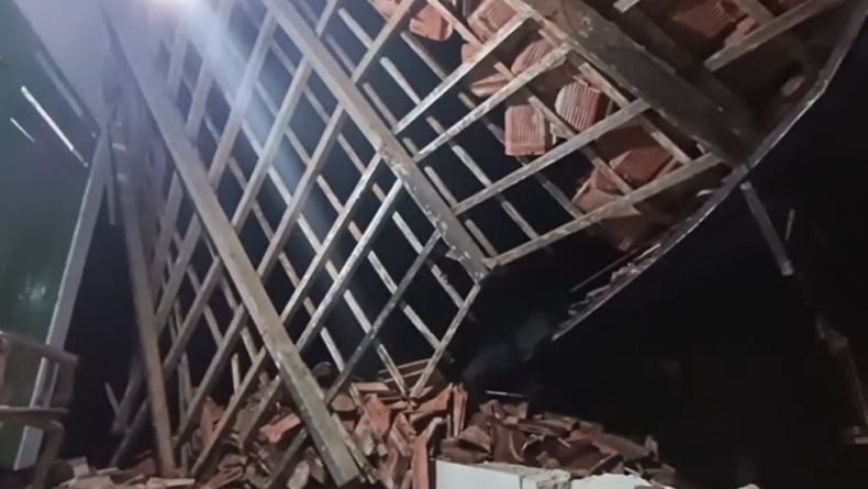 Getaran Gempa Magnitudo 6,4 Pacitan Rusak Rumah Warga, Atap Ambrol hingga Tembok Retak