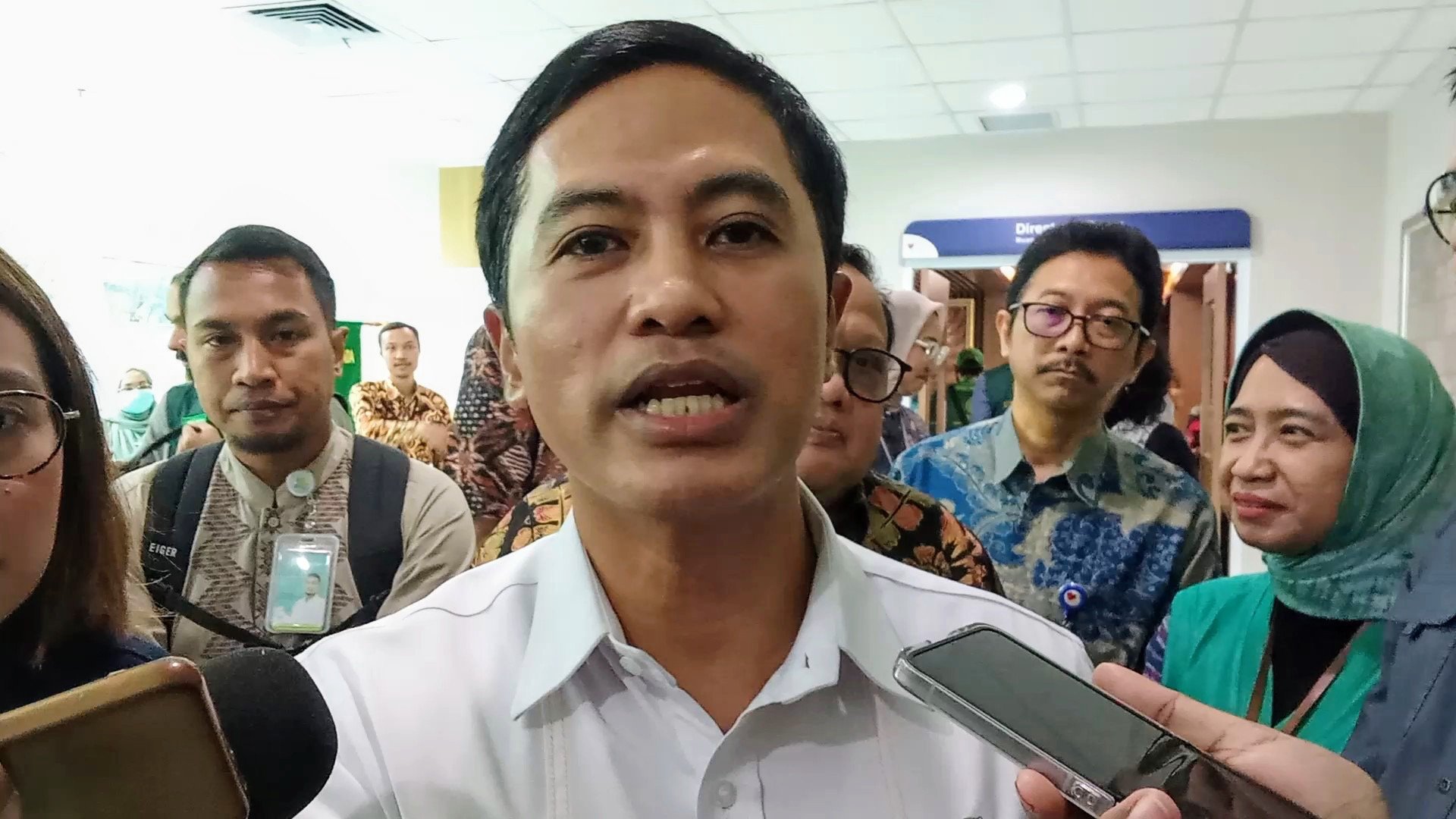 Wamenkes Larang Rumah Sakit Tolak Pasien Cuci Darah Status PBI BPJS Nonaktif