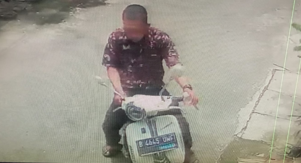 Kotak Amal Musala di Tanjung Priok Jakut Dibobol saat Jumat, Aksi Terekam CCTV