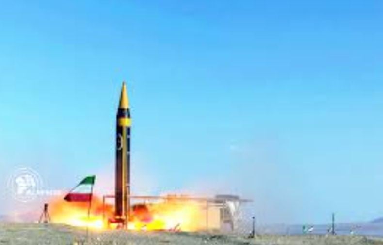 Iran Mulai Operasikan Rudal Balistik Khorramshahr-4, Peringatan untuk AS dan Israel