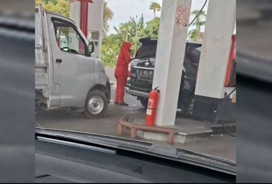 Viral Mobil Dinas di Tuban Diduga Ganti Pelat Merah Jadi Hitam demi Isi Pertalite
