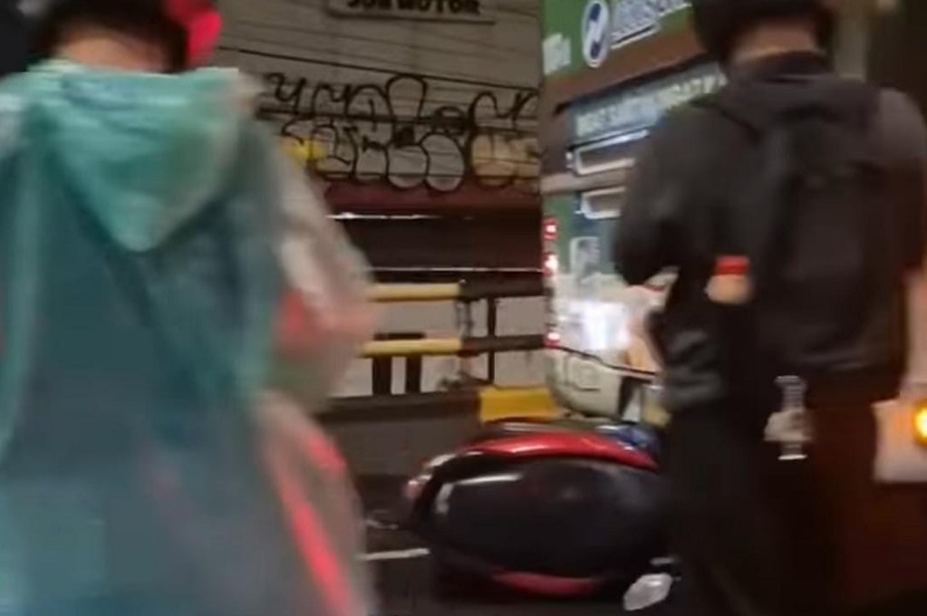 Kecelakaan Pemotor Tabrak Bus TransJakarta di Cijantung Jaktim, Diduga Ngantuk