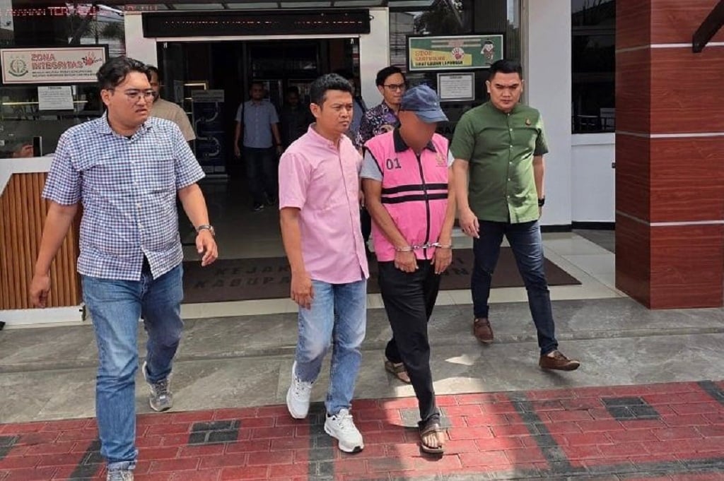 10 Tahun Lebih Jadi Buronan Korupsi, Eks Kades di Bandung Serahkan Diri